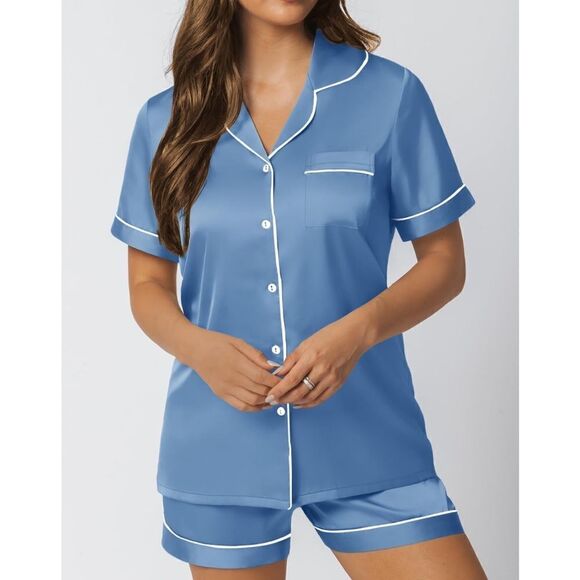 Matching silk satin pajama set - Picture 2 of 6